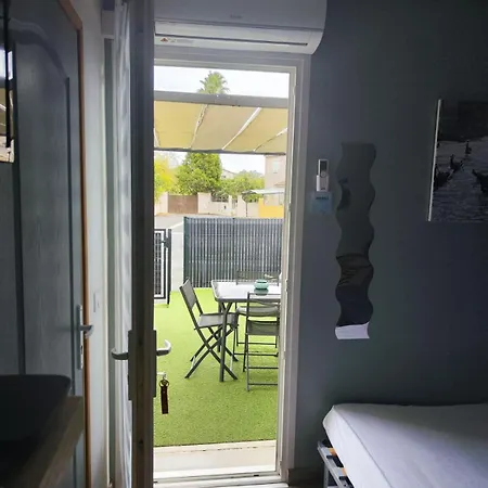 Tra Mare E Montescot